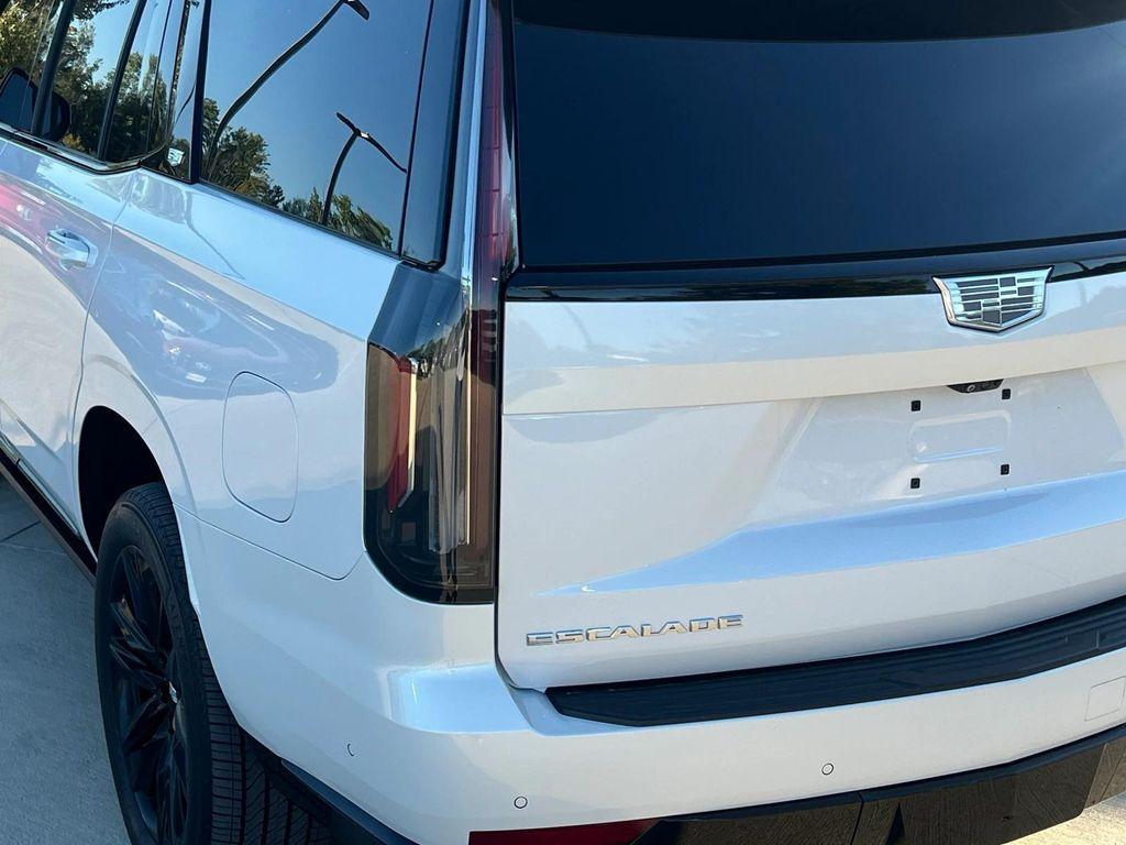 used 2023 Cadillac Escalade car, priced at $76,363