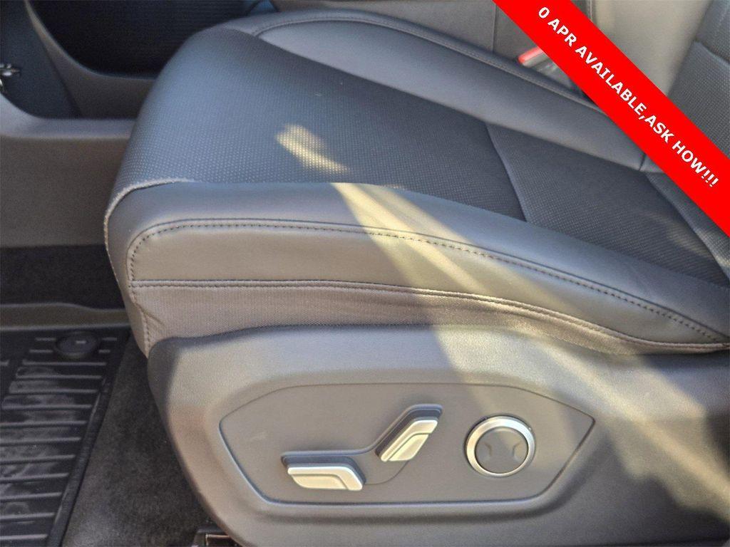 new 2025 Hyundai Santa Fe car, priced at $38,028