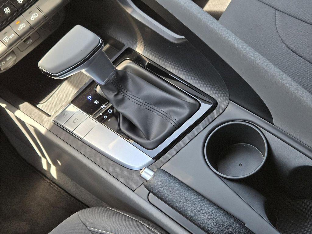 new 2025 Hyundai Elantra car, priced at $24,542