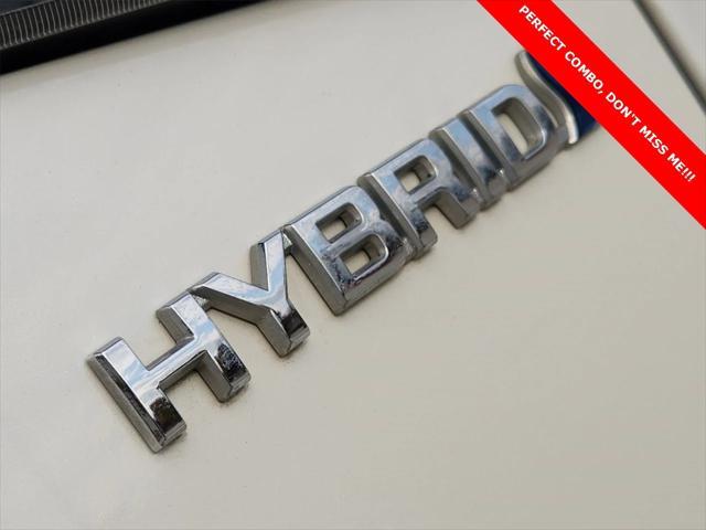 used 2021 Toyota Highlander Hybrid car, priced at $33,998