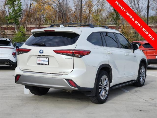 used 2021 Toyota Highlander Hybrid car, priced at $33,998