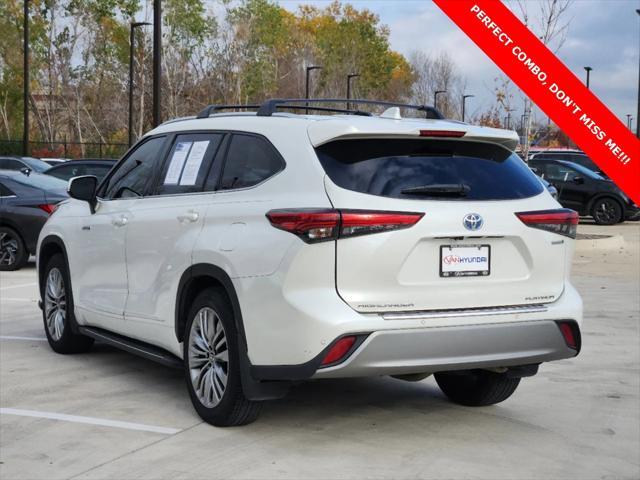 used 2021 Toyota Highlander Hybrid car, priced at $33,998