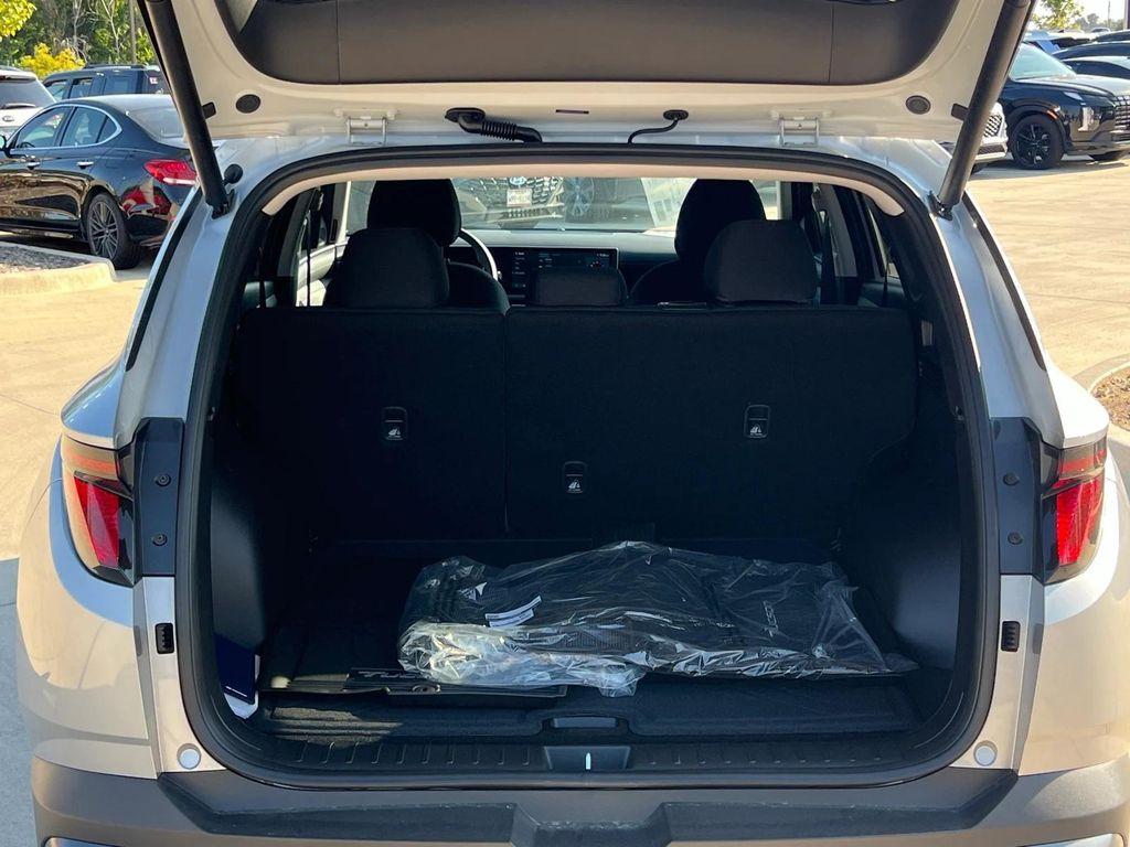 new 2026 Hyundai Tucson car, priced at $31,645