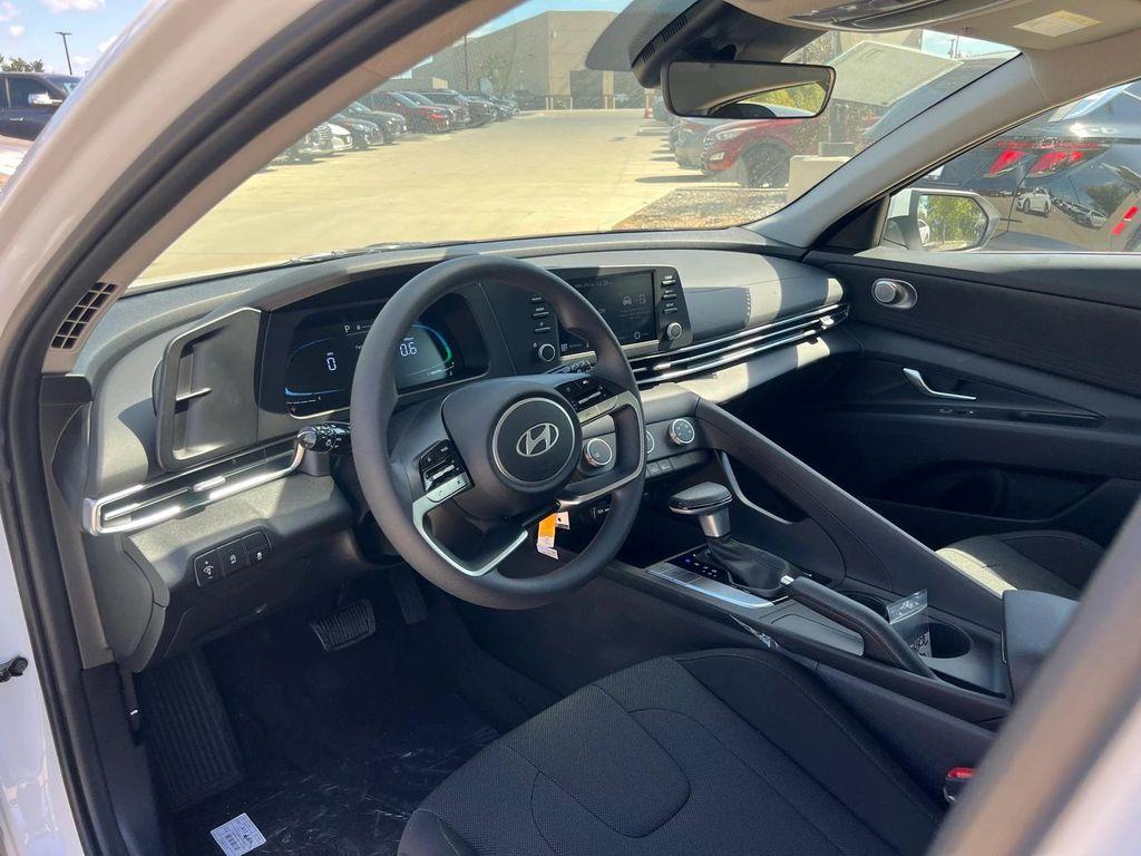 new 2025 Hyundai Elantra car, priced at $22,926