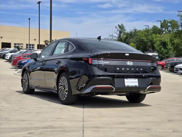new 2025 Hyundai Sonata Hybrid car, priced at $37,340