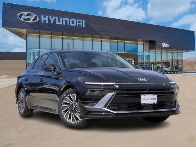 new 2025 Hyundai Sonata Hybrid car, priced at $37,340