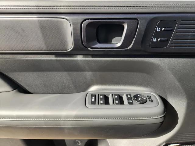 new 2025 Hyundai Santa Fe car, priced at $47,525
