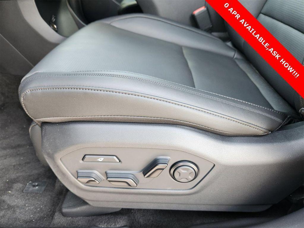 new 2025 Hyundai Santa Fe car, priced at $47,925