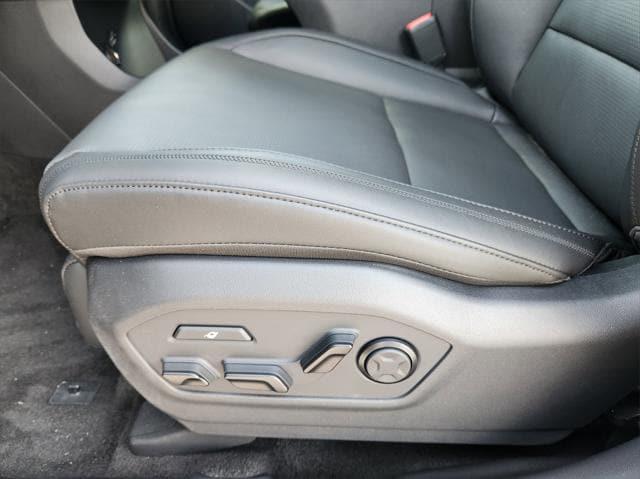 new 2025 Hyundai Santa Fe car, priced at $47,525