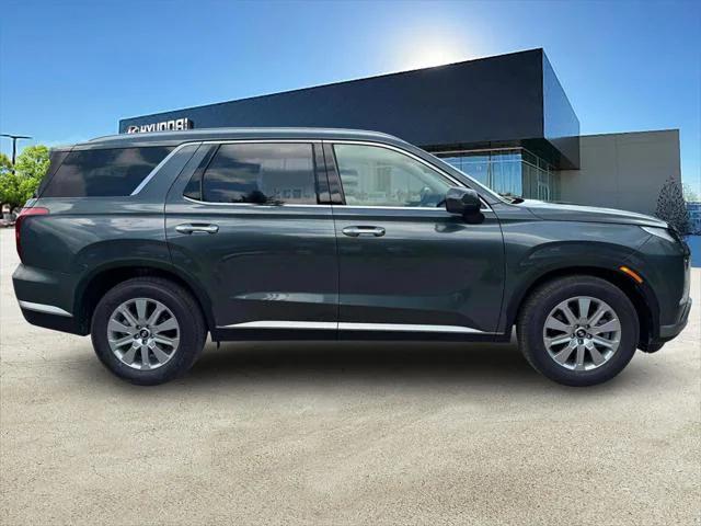 new 2025 Hyundai Palisade car, priced at $39,881