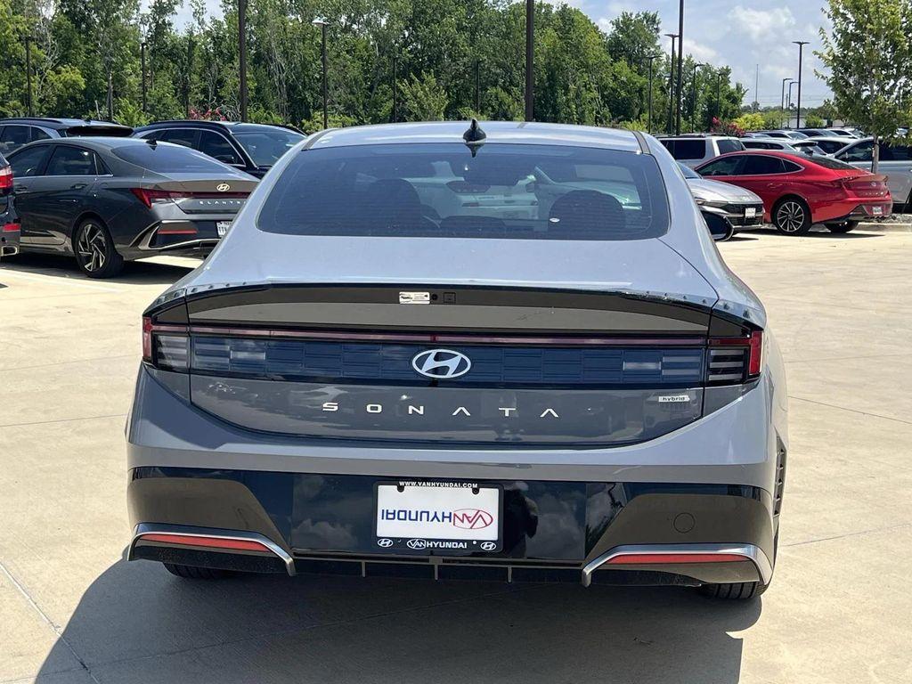 new 2025 Hyundai Sonata Hybrid car, priced at $30,533