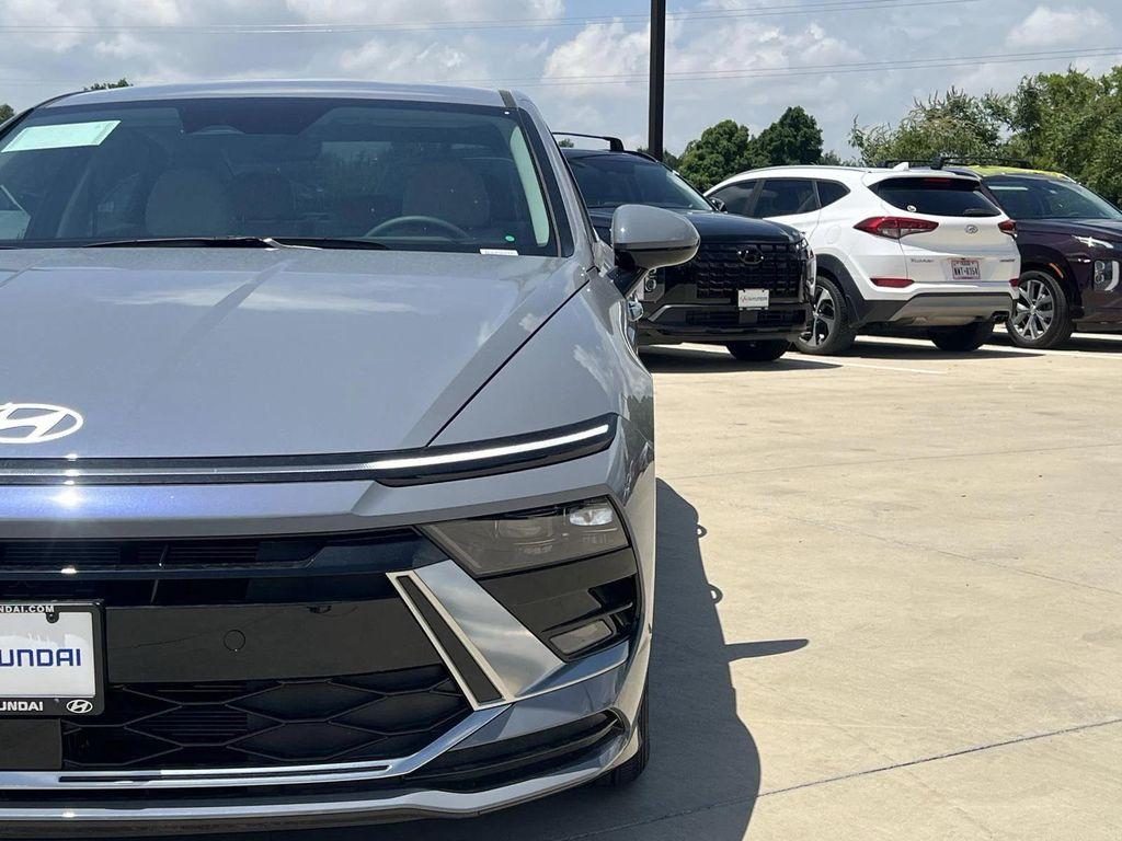 new 2025 Hyundai Sonata Hybrid car, priced at $30,533