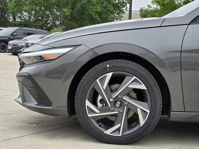 new 2025 Hyundai Elantra car, priced at $23,085