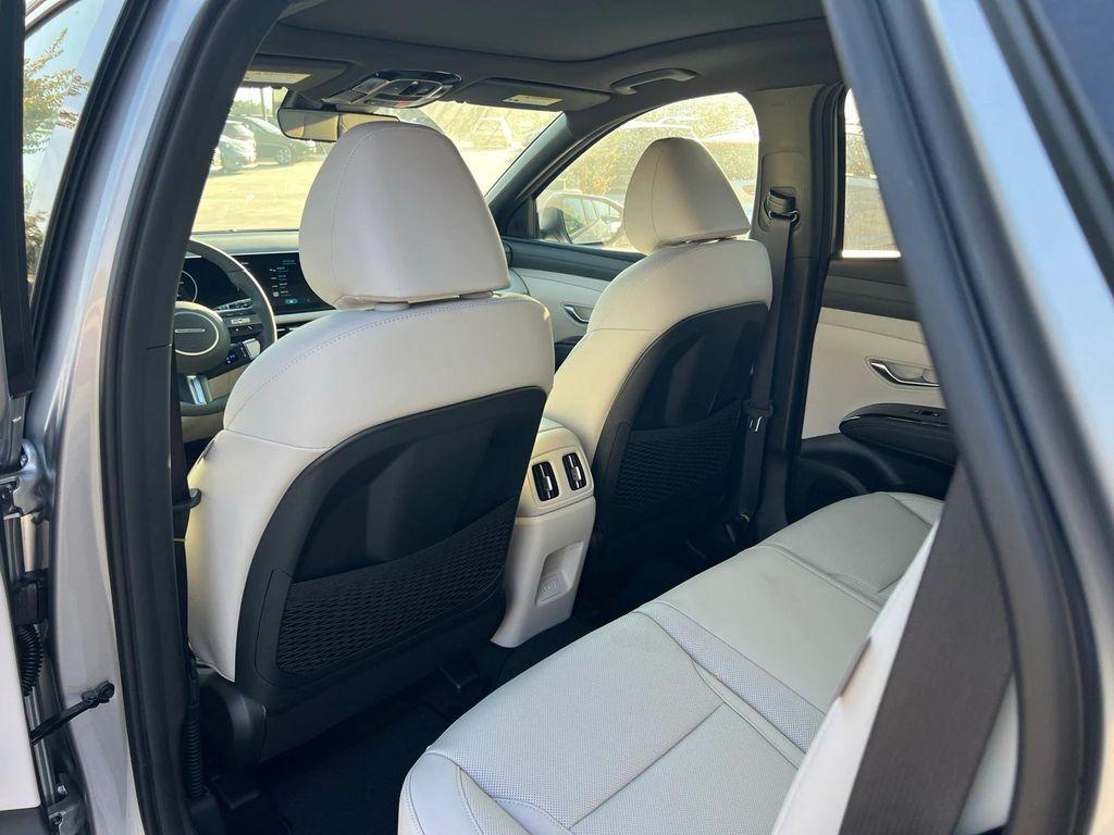 new 2025 Hyundai TUCSON Hybrid car, priced at $40,246
