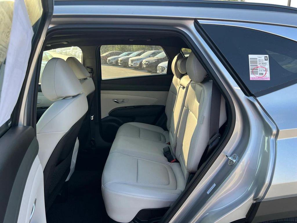 new 2025 Hyundai TUCSON Hybrid car, priced at $40,246