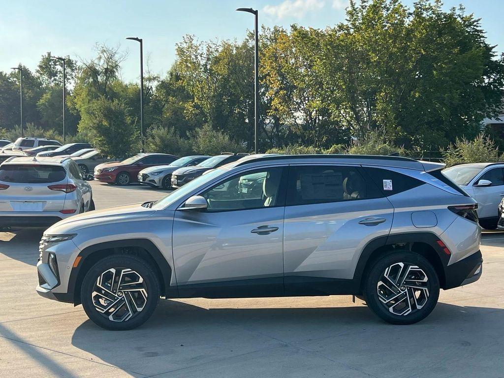 new 2025 Hyundai TUCSON Hybrid car, priced at $40,246
