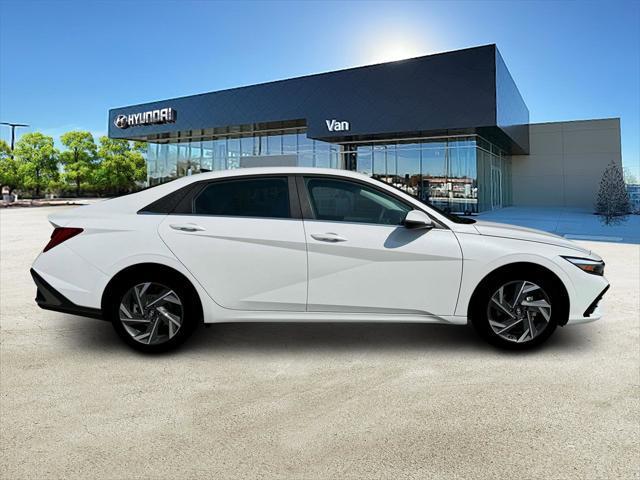 new 2025 Hyundai Elantra car, priced at $30,552