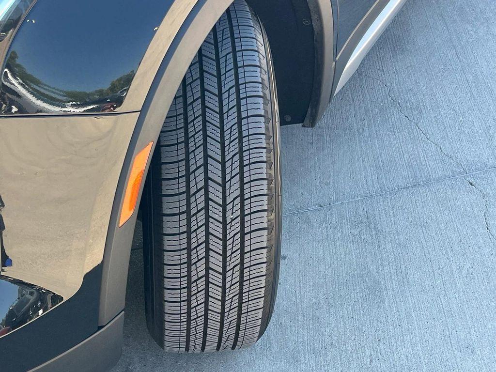 used 2023 Cadillac XT4 car, priced at $21,544