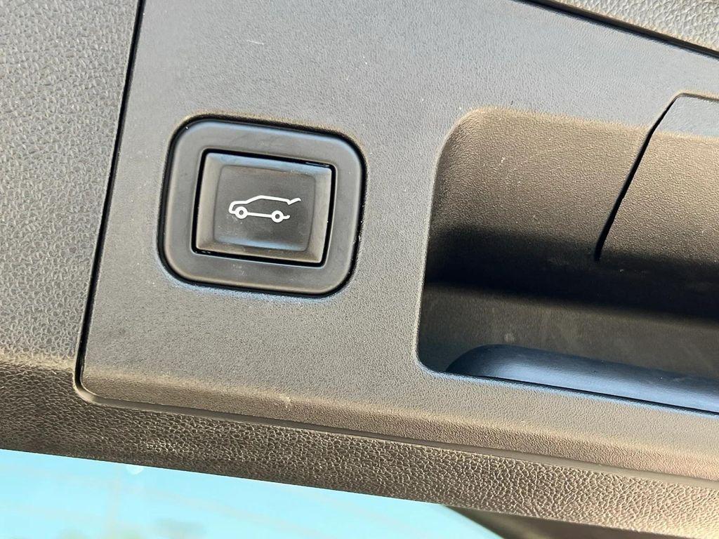 used 2023 Cadillac XT4 car, priced at $21,544