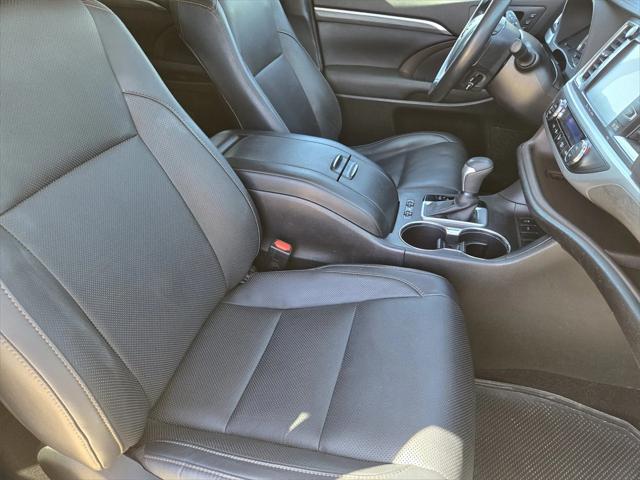 used 2017 Toyota Highlander car, priced at $22,490
