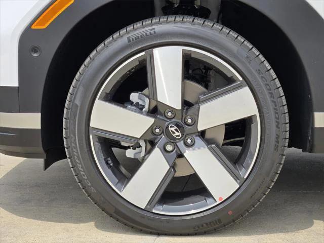 new 2025 Hyundai Santa Fe car, priced at $46,356