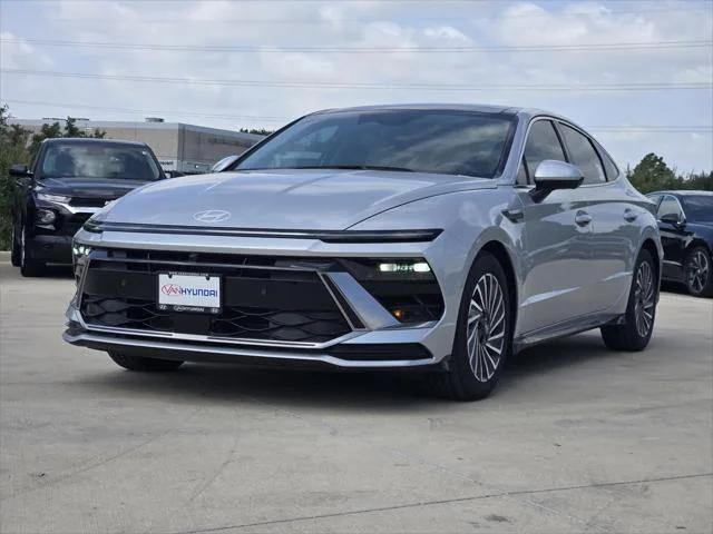new 2025 Hyundai Sonata Hybrid car, priced at $37,340