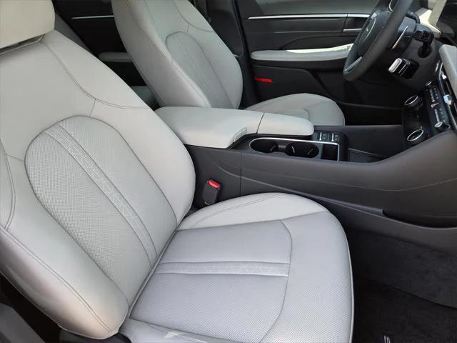 new 2025 Hyundai Sonata Hybrid car, priced at $37,340