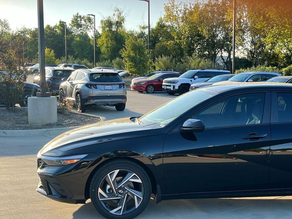 new 2025 Hyundai Elantra car, priced at $24,558