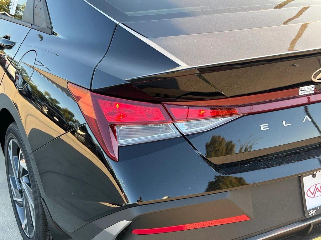 new 2025 Hyundai Elantra car, priced at $24,558