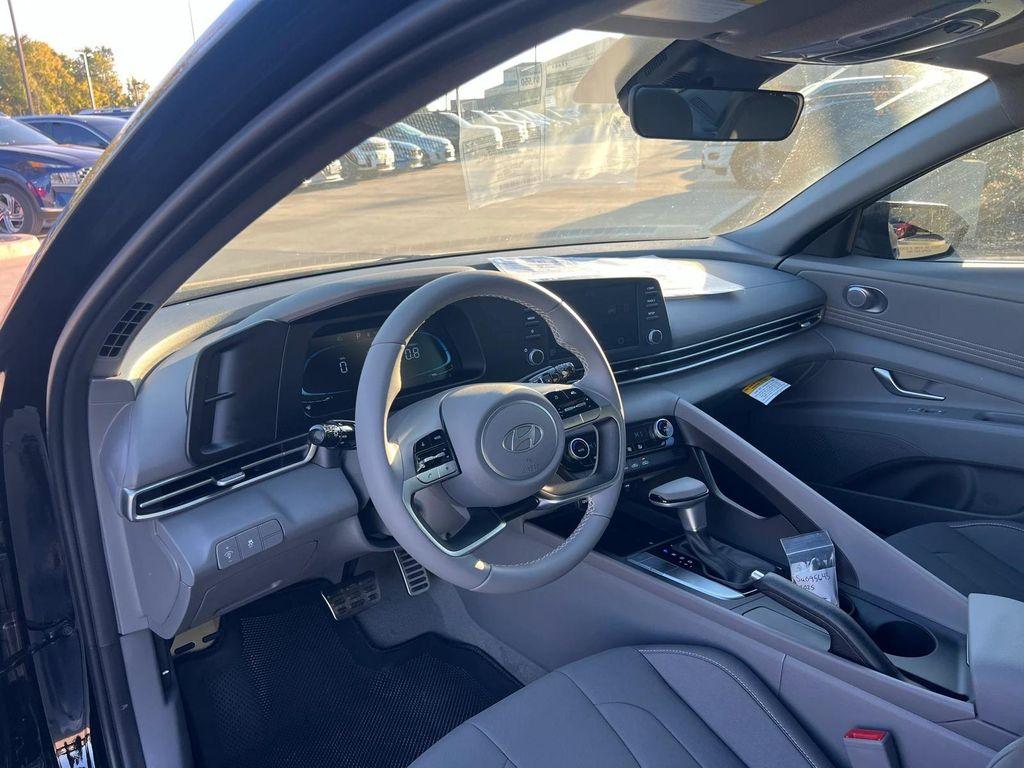 new 2025 Hyundai Elantra car, priced at $24,558