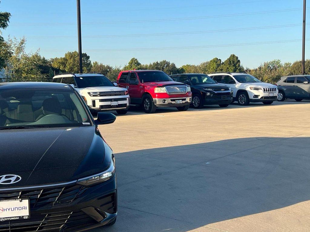 new 2025 Hyundai Elantra car, priced at $24,558