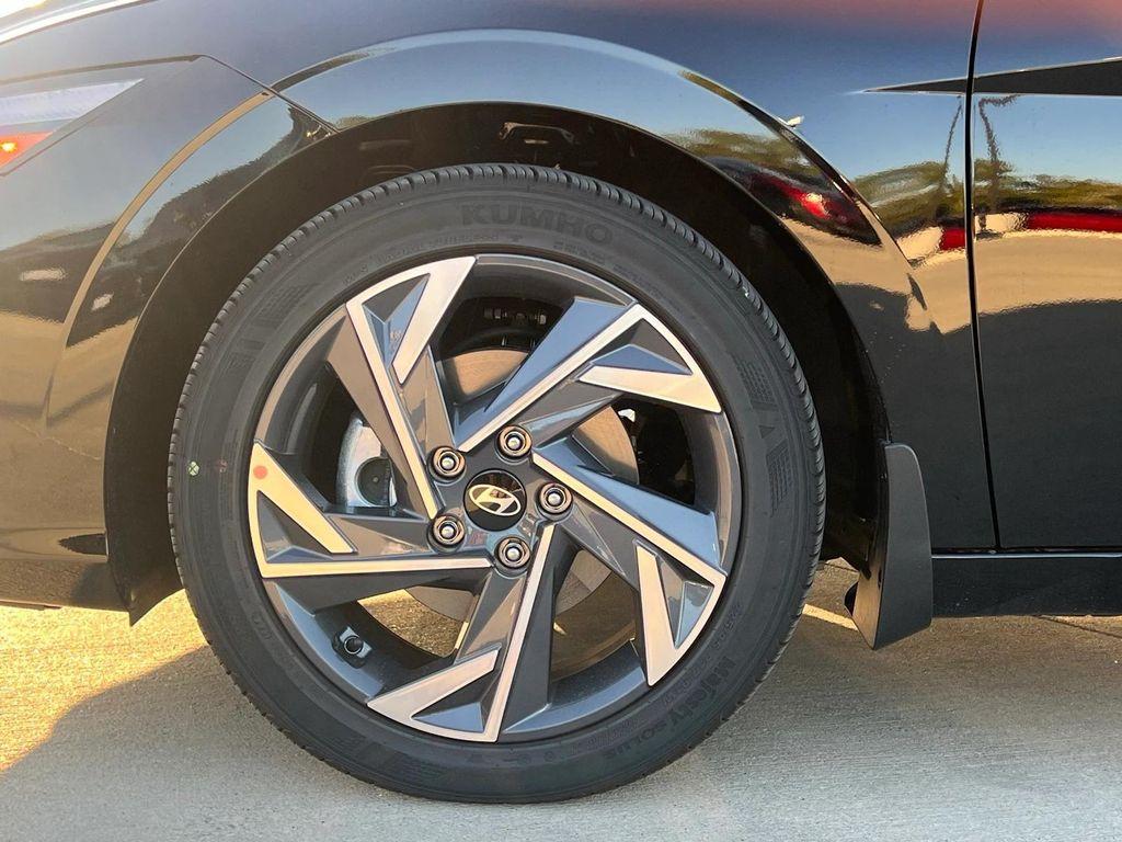 new 2025 Hyundai Elantra car, priced at $24,558