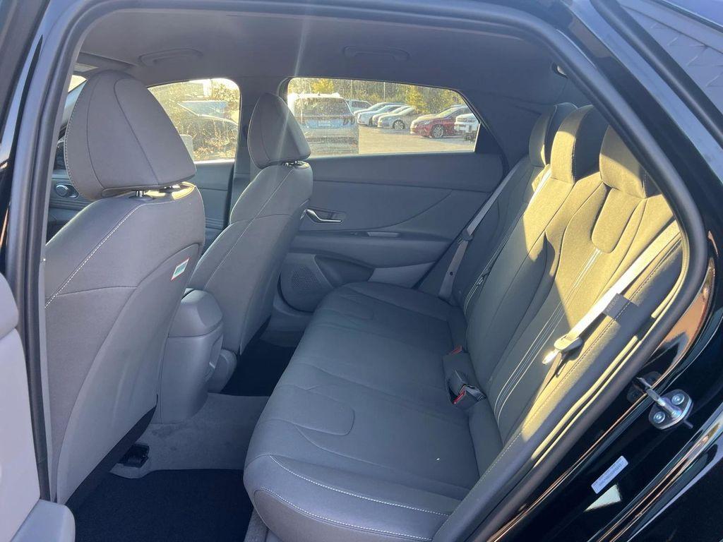 new 2025 Hyundai Elantra car, priced at $24,558