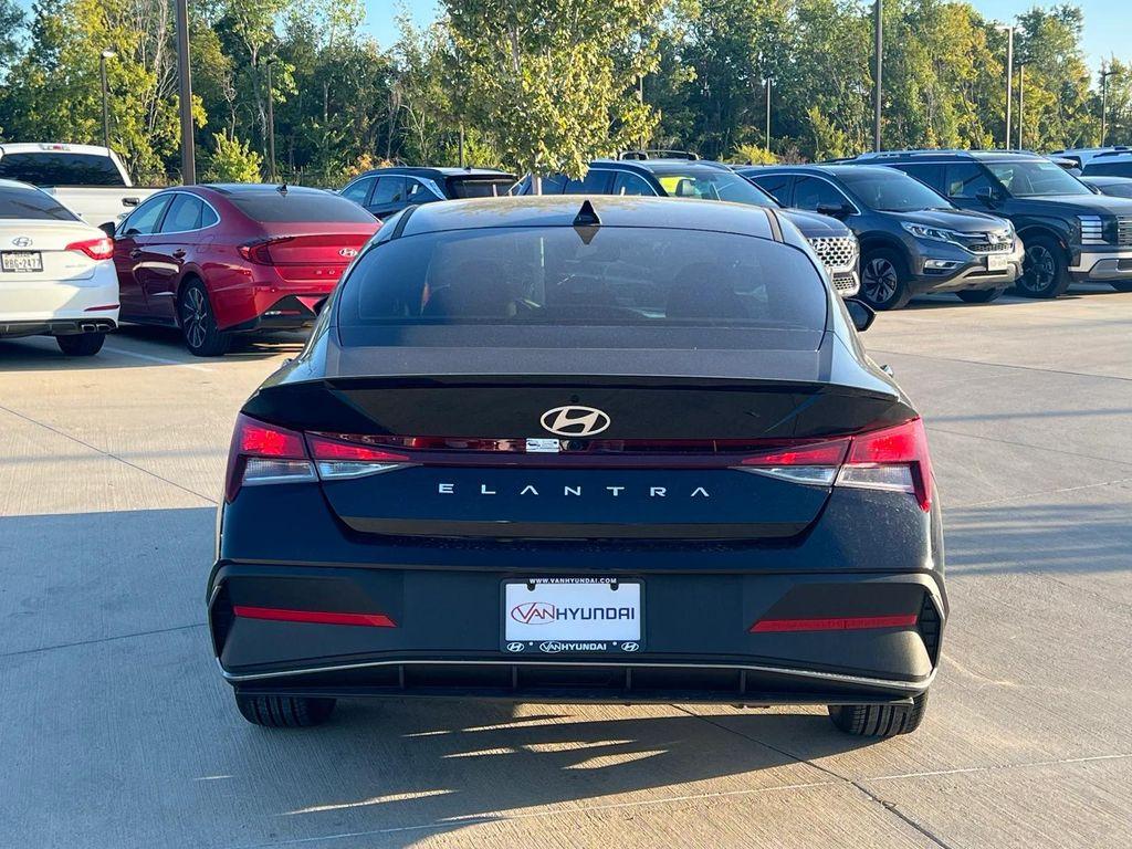 new 2025 Hyundai Elantra car, priced at $24,558