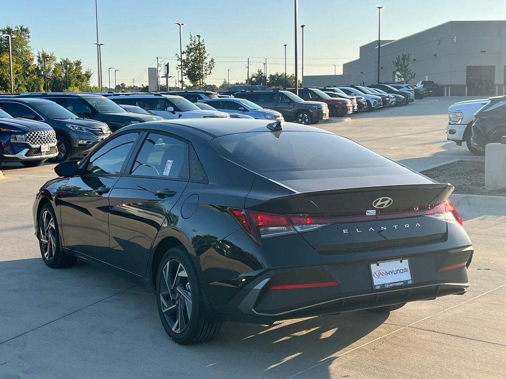 new 2025 Hyundai Elantra car, priced at $24,558
