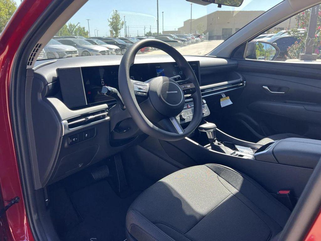 new 2025 Hyundai Tucson car, priced at $28,999