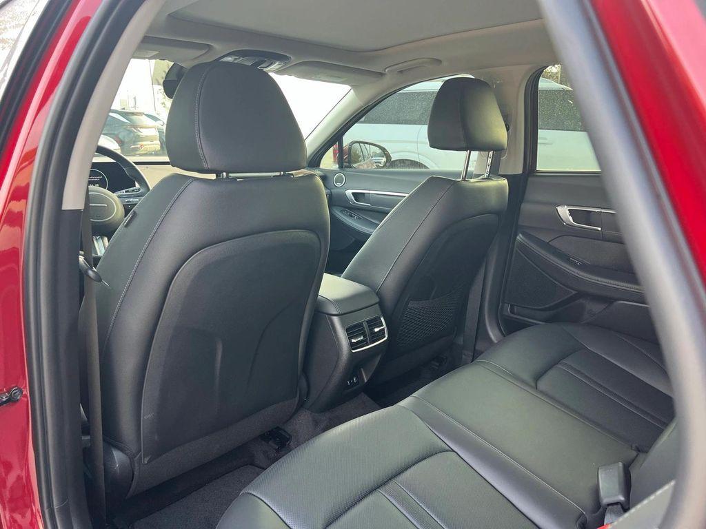 new 2025 Hyundai Sonata Hybrid car, priced at $35,411