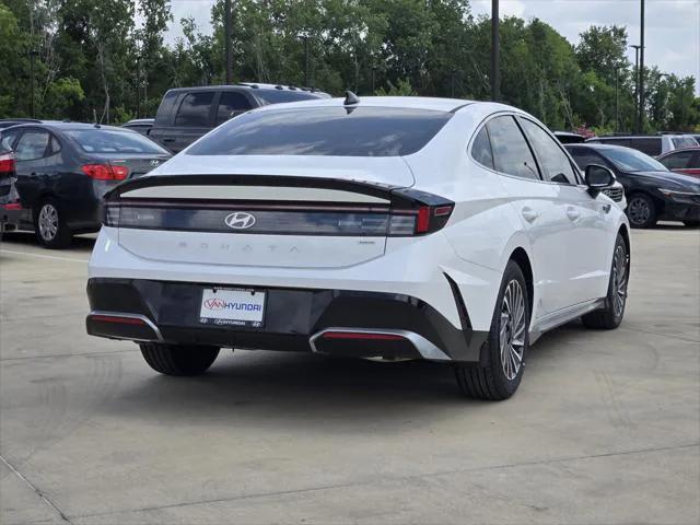 new 2025 Hyundai Sonata Hybrid car, priced at $31,461