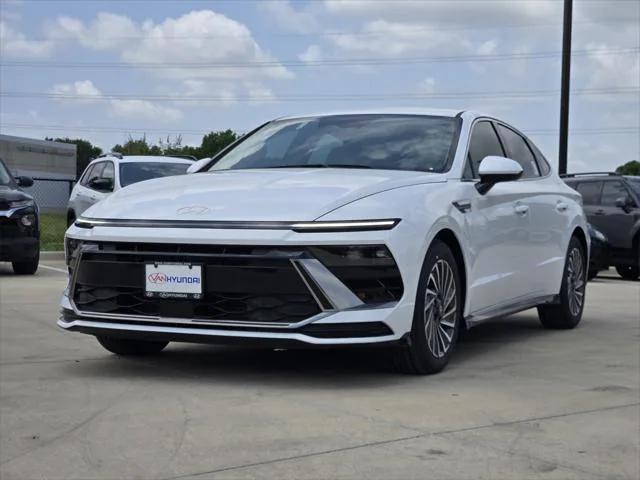 new 2025 Hyundai Sonata Hybrid car, priced at $31,461