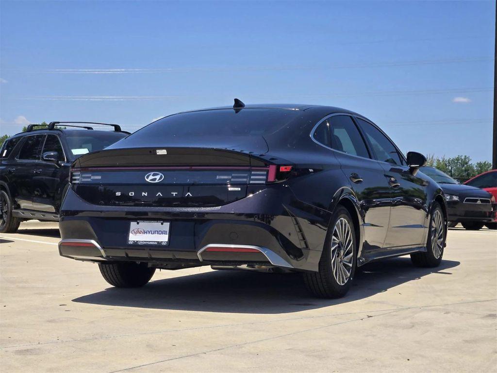 new 2025 Hyundai Sonata Hybrid car, priced at $34,945