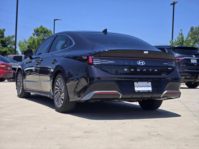 new 2025 Hyundai Sonata Hybrid car, priced at $37,140