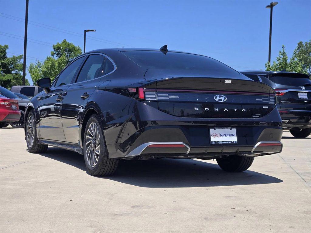 new 2025 Hyundai Sonata Hybrid car, priced at $34,945
