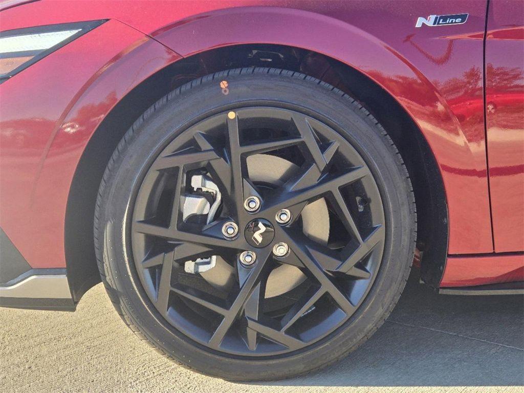 new 2025 Hyundai Elantra car, priced at $28,896
