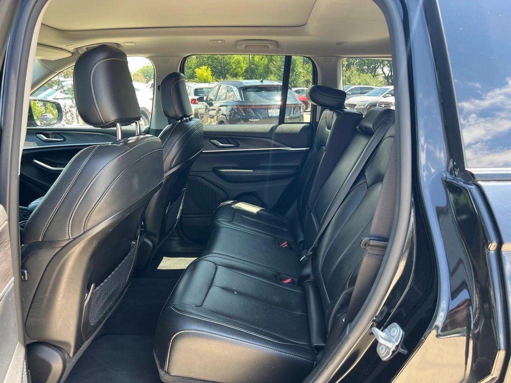 used 2023 Jeep Grand Cherokee car, priced at $27,999