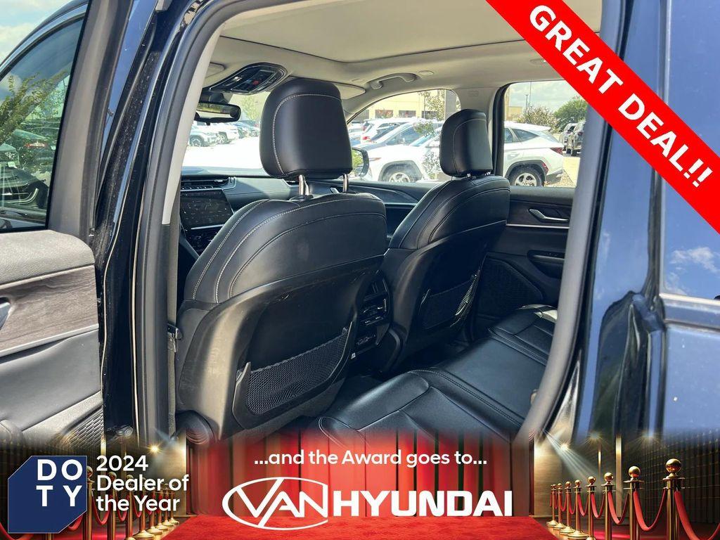 used 2023 Jeep Grand Cherokee car, priced at $25,999