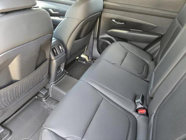 new 2025 Hyundai TUCSON Hybrid car, priced at $36,612