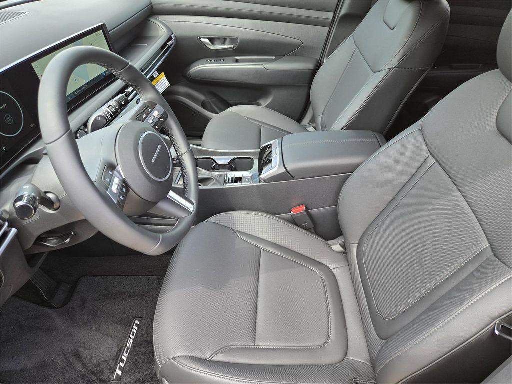 new 2025 Hyundai Tucson car, priced at $30,099