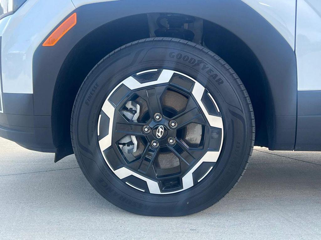 used 2024 Hyundai Santa Fe car, priced at $28,999