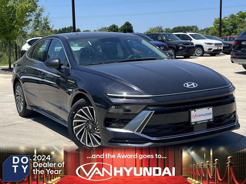 new 2025 Hyundai Sonata Hybrid car, priced at $31,143