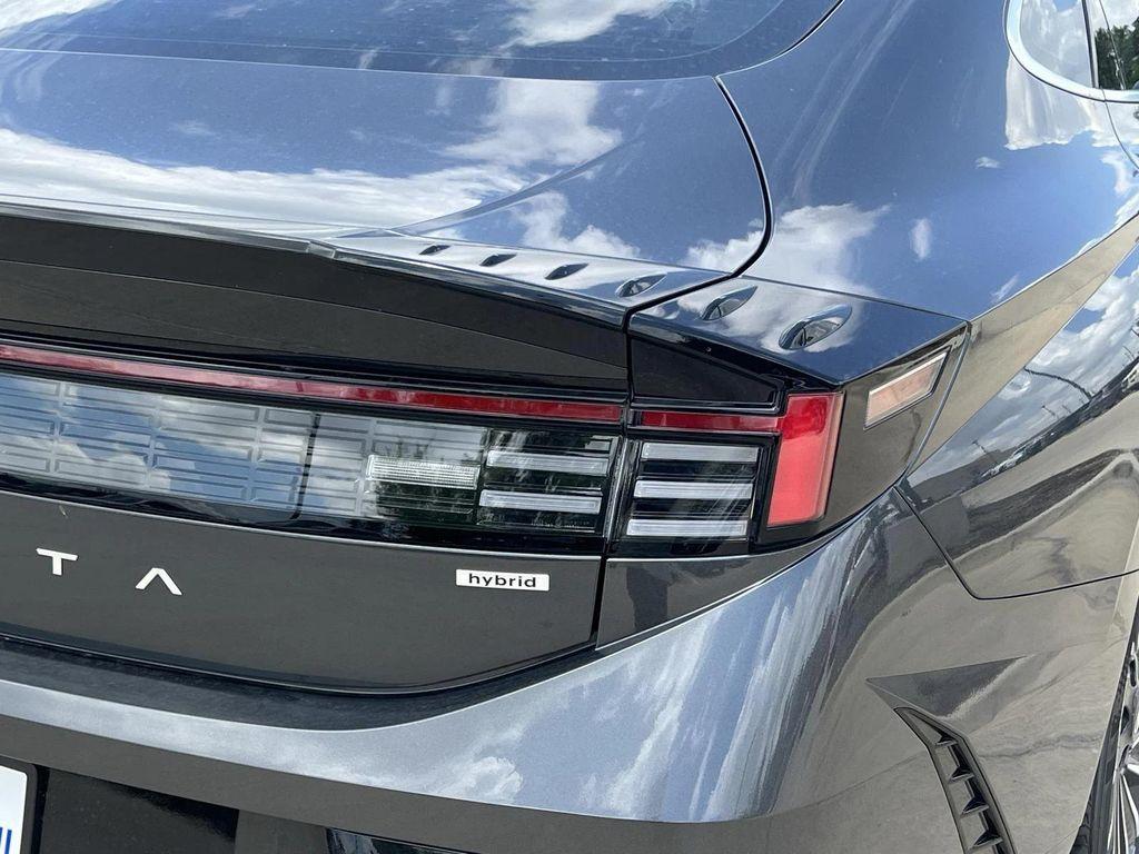 new 2025 Hyundai Sonata Hybrid car, priced at $28,807
